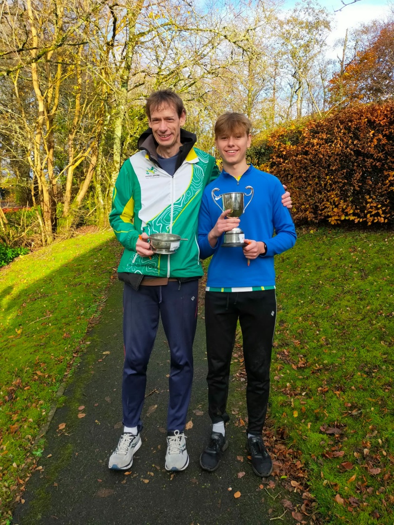 20221112_Bartletts_with_trophies
